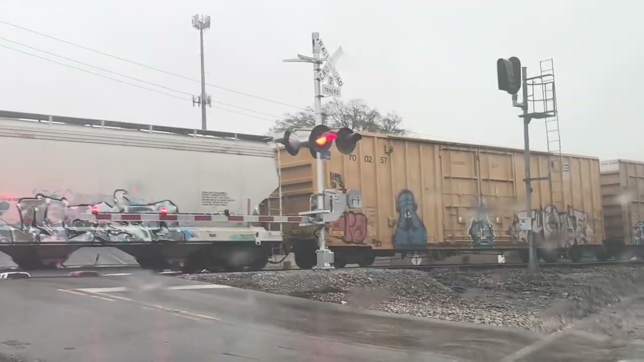 Bnsf mixed freight H2 4010, H3 6851, & 6993 with really nice K3LA horn