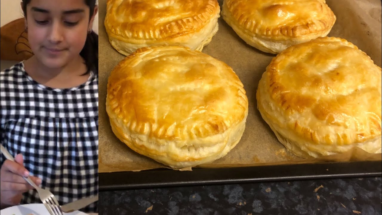 Chicken & Mushroom pie  Mini Chicken & Mushroom pies Chicken & Mushroom puffs