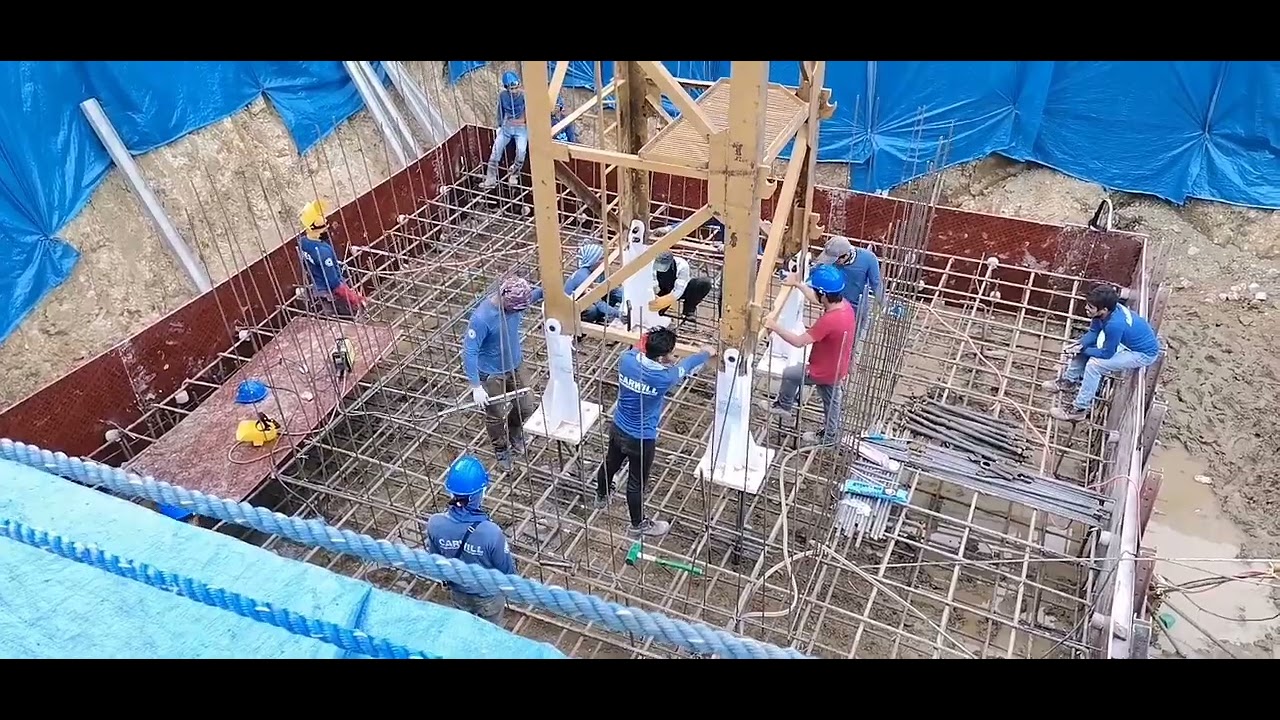 tower crane mast installation