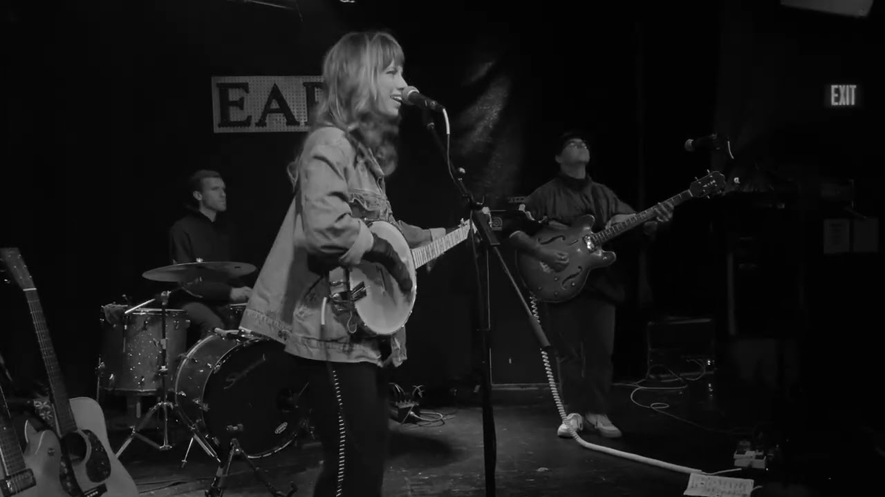 Angela Autumn - &ldquo;Mountain Stream&rdquo; - The Earl - Atlanta, GA (2026.04.09)