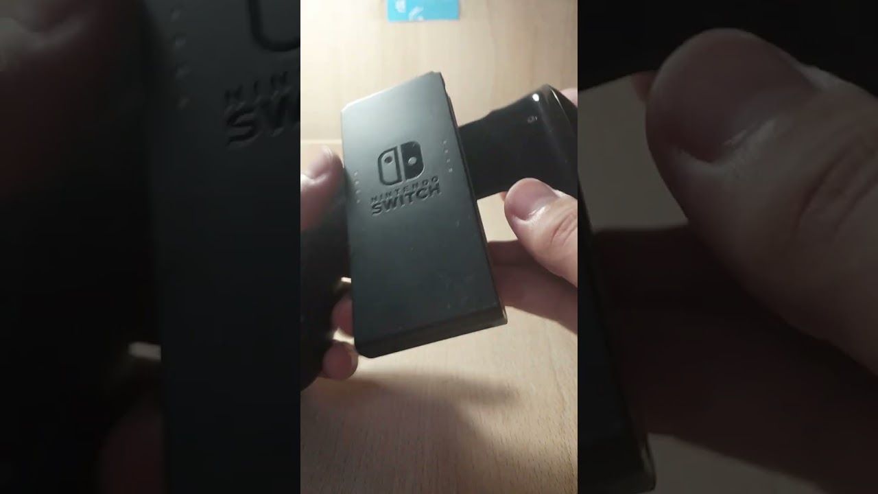 Подзаряжающий держатель Joy-Con Charging Grip Controller для Nintendo Switch