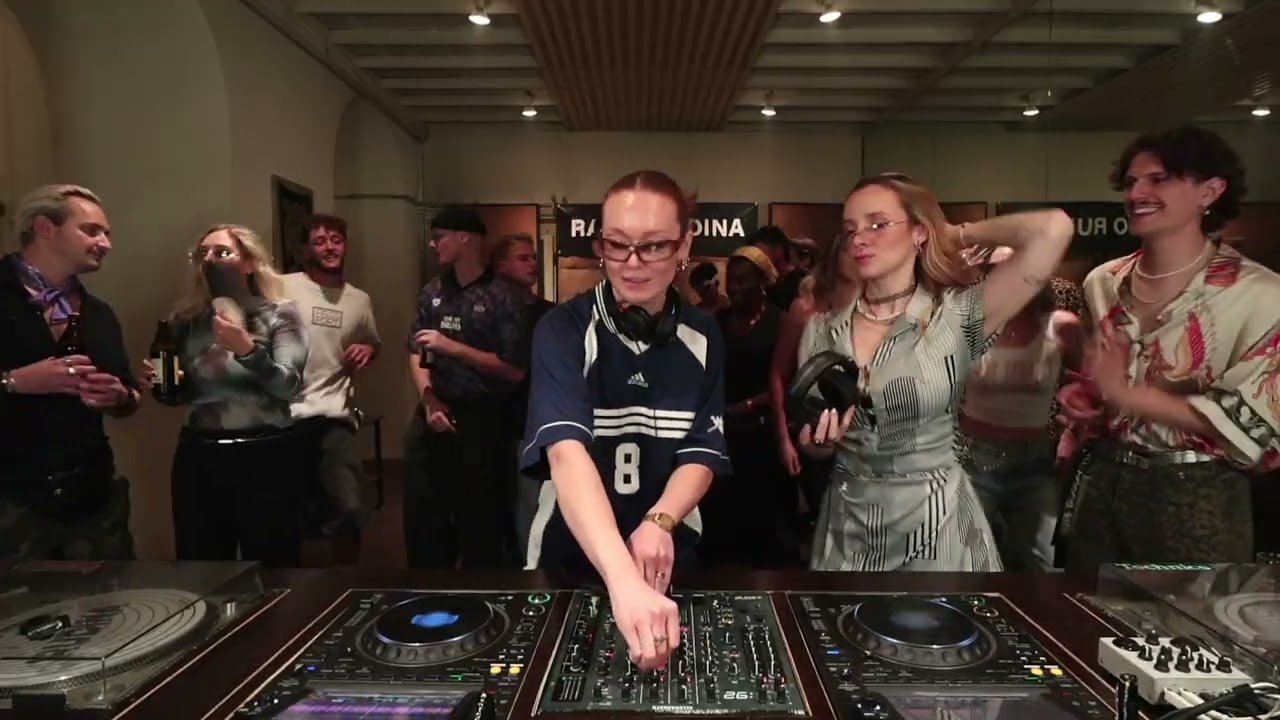 Chiara Allnutt b2b MC1R - Synthetic Love | Radio Rudina