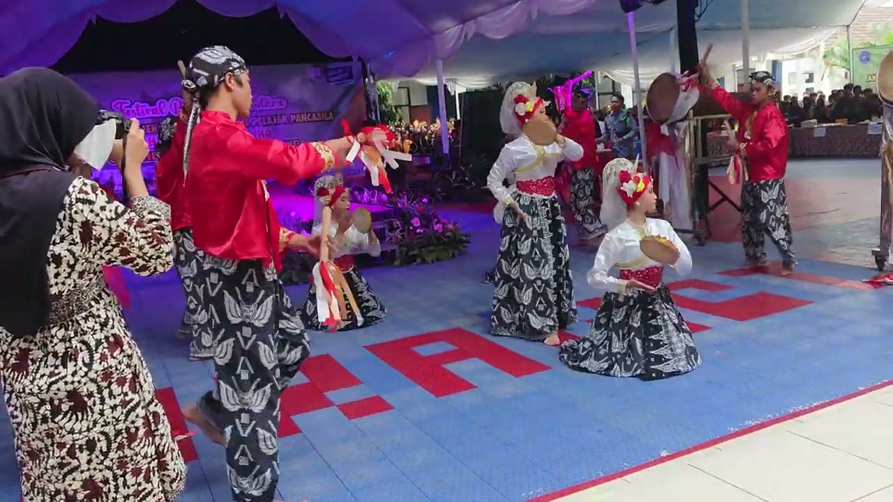 Tari Rampak Bedug SMPN 1 Karangtanjung