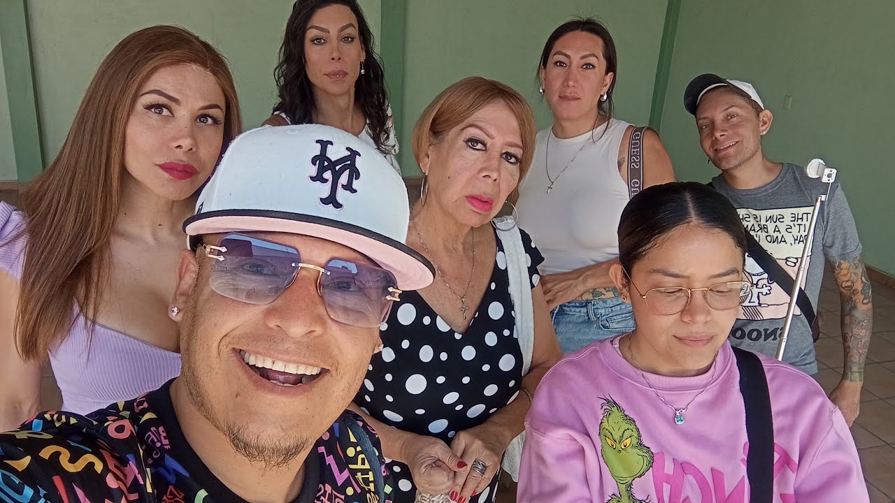 Con las aspirantes a reinas... y las chicas del #clanmiercoles😱🙏❤️