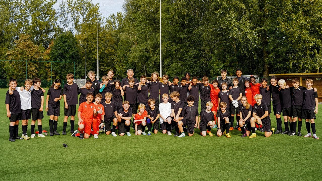 EDUFOOT | Andy Musayev & Manuel Osifo op bezoek bij Edufoot