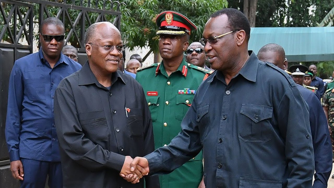 MAGUFULI ALIVYOTINGA NYUMBANI KWA MBOWE KUMPA POLE