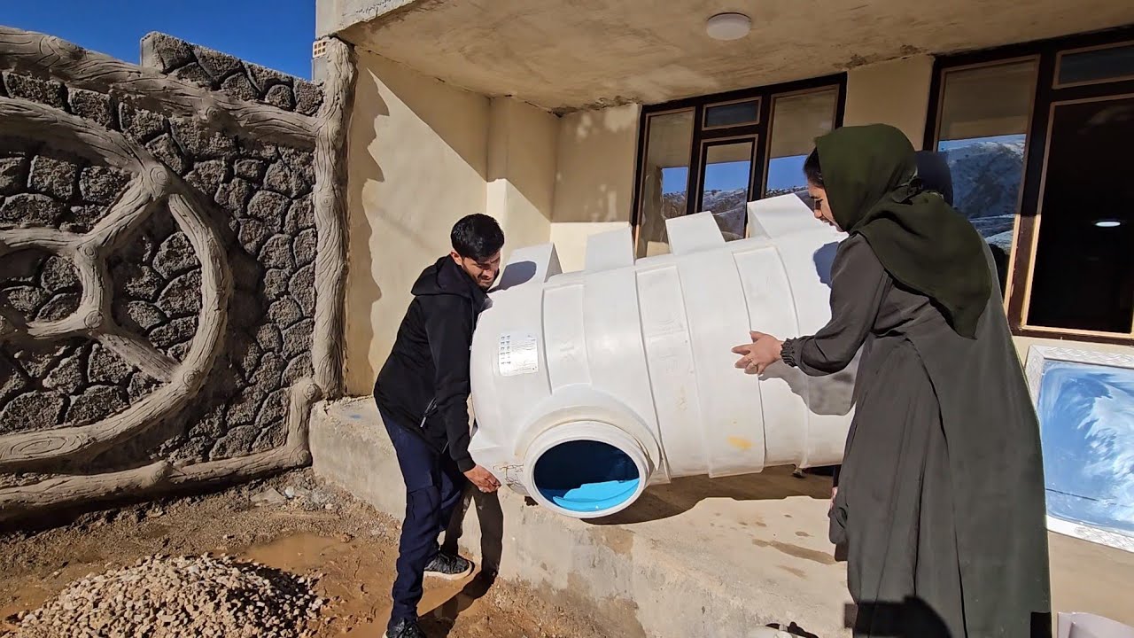 Moving the water tank and washing it; Rural life