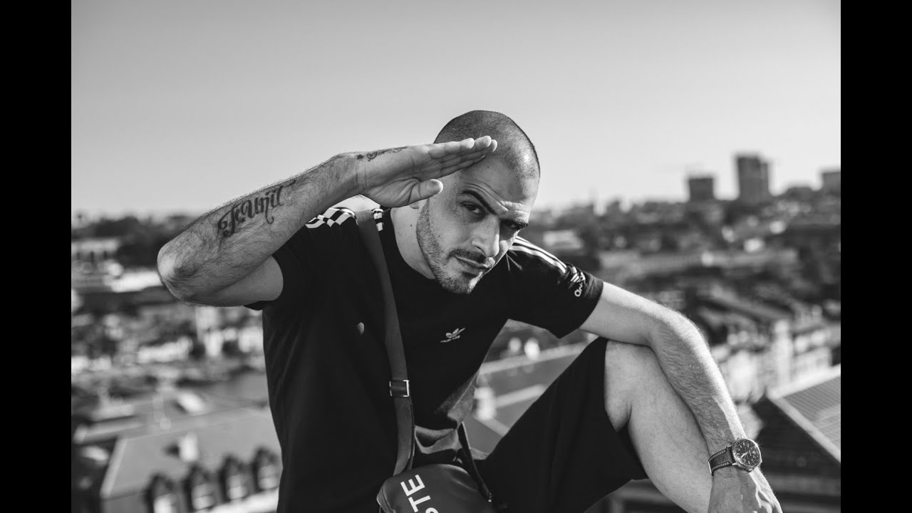 Sir F-Cabeça Erguida (Prod SirFnosbeats)Video Clip