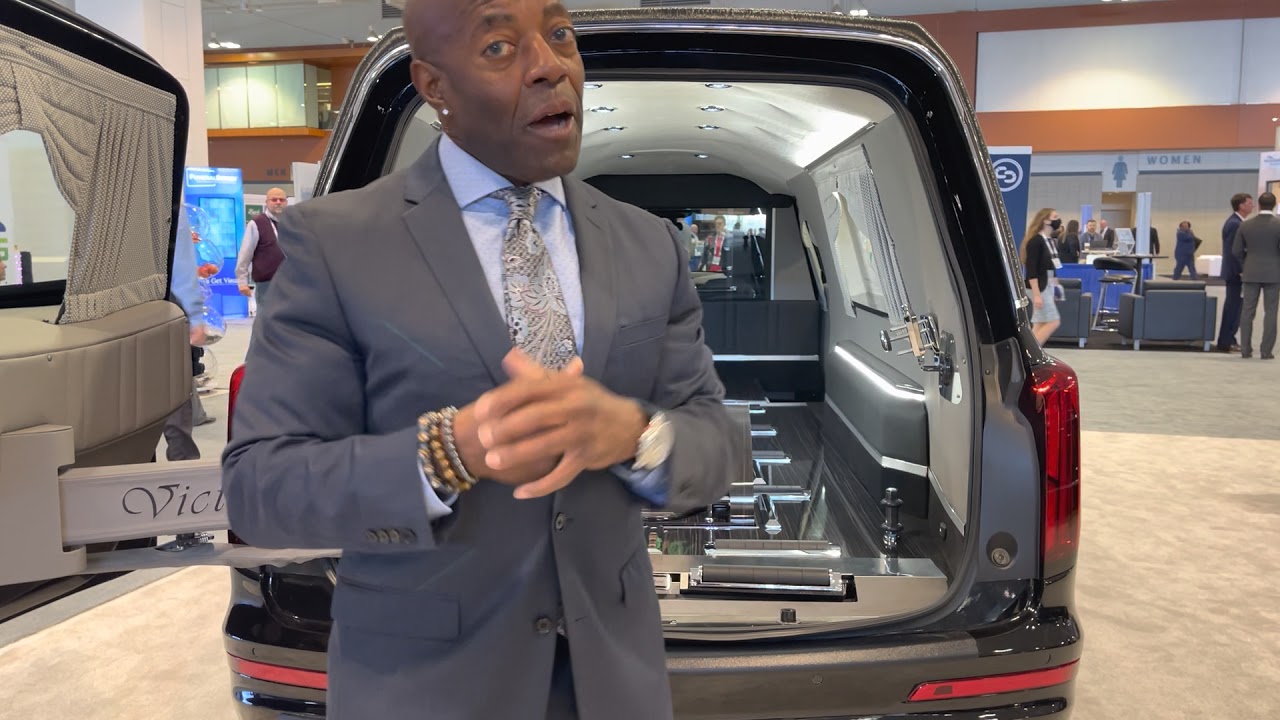 Robert Durant’s “Victoria” XT6 Hearse