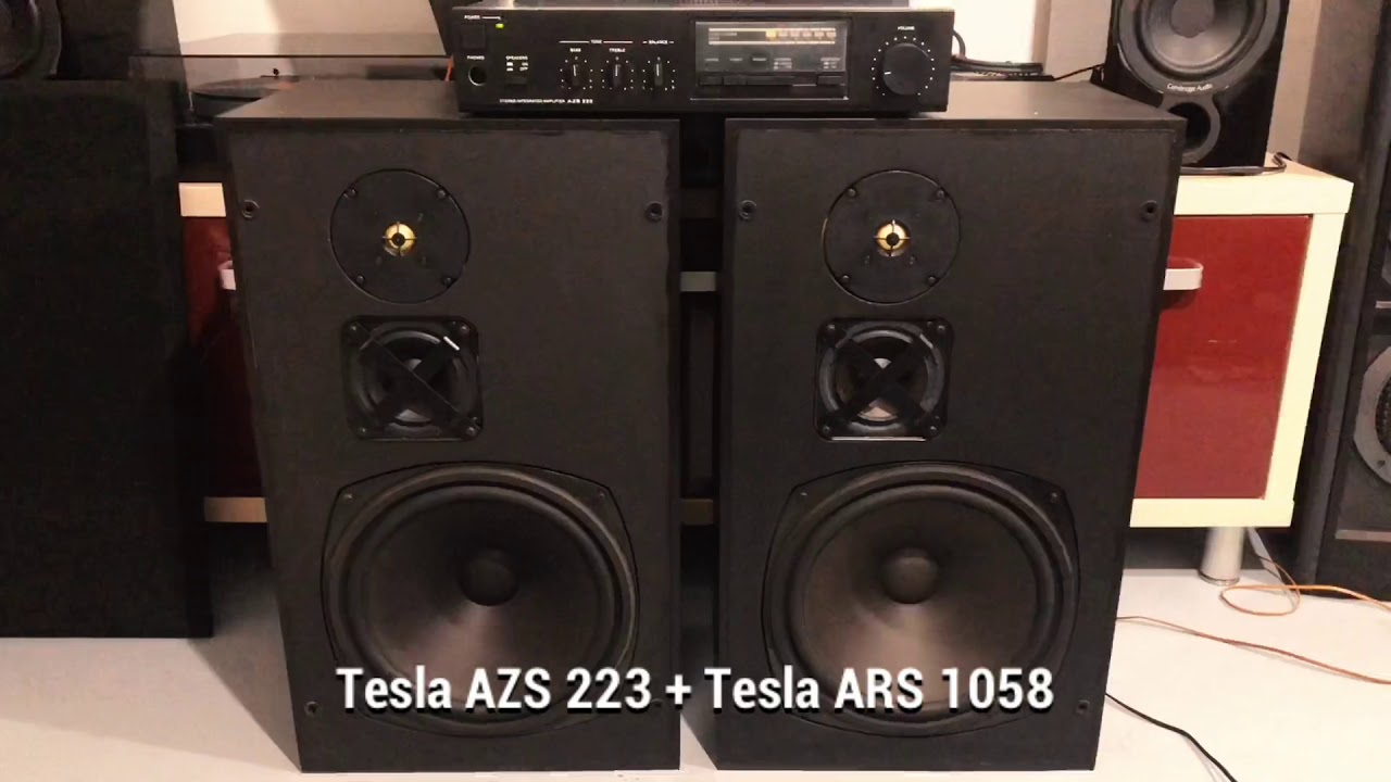 Zosilňovač Tesla AZS 223 + reproduktory Tesla ARS 1058 (amplifier AZS 223 with speakers ARS 1058)