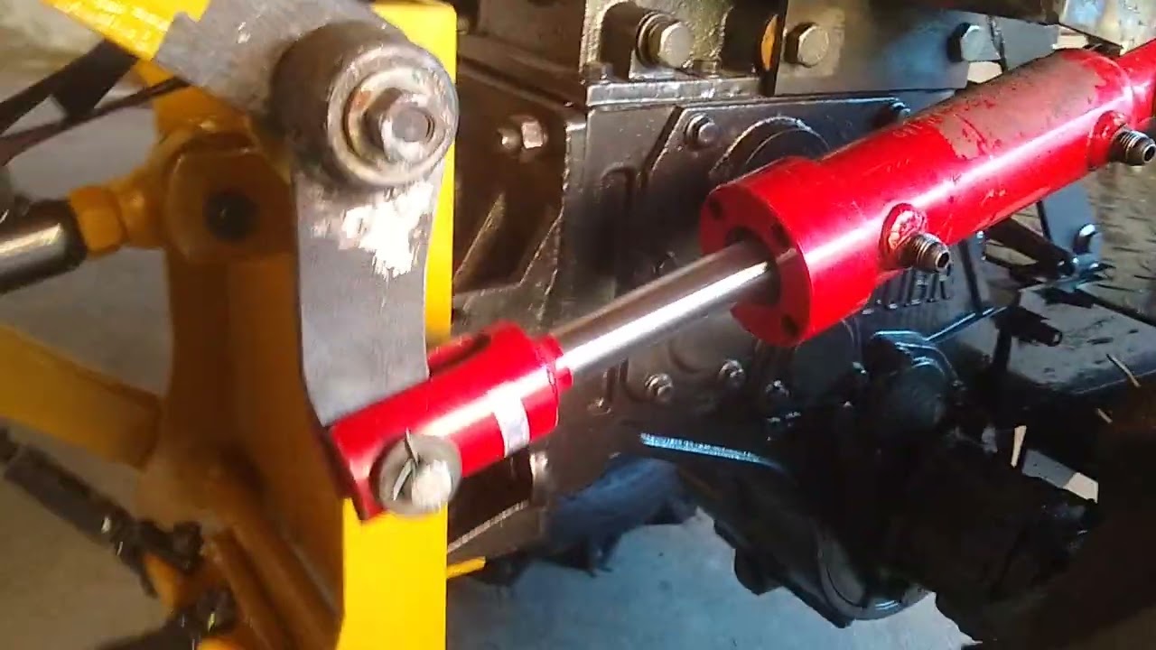 Mini trator caseiro adaptações do pistão e o hidráulico do 3 ponto