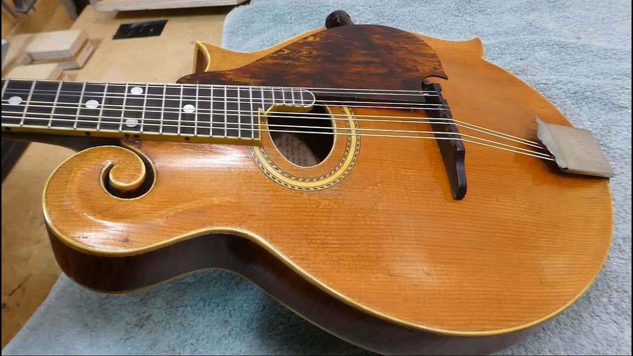 1913 Gibson F-4