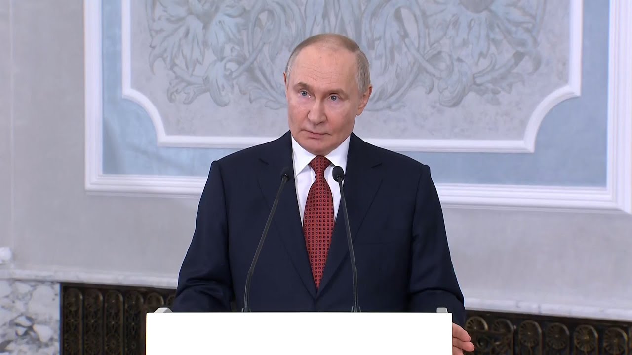 «Сами скоро сдохнут, а нас хоронят!»: Путин ответил на попытки Запада похоронить экономику России