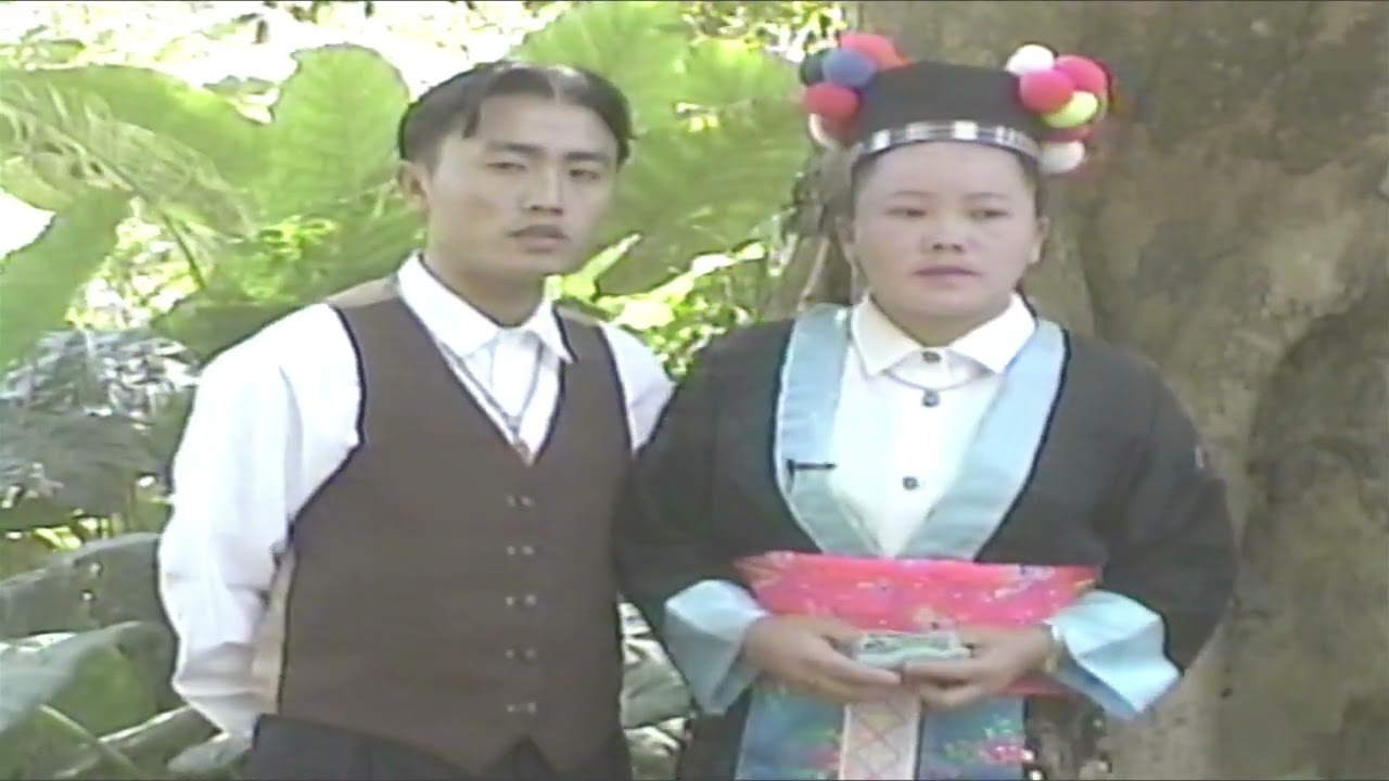 Kum Xyooj & Miv Kawm Yaj (2)