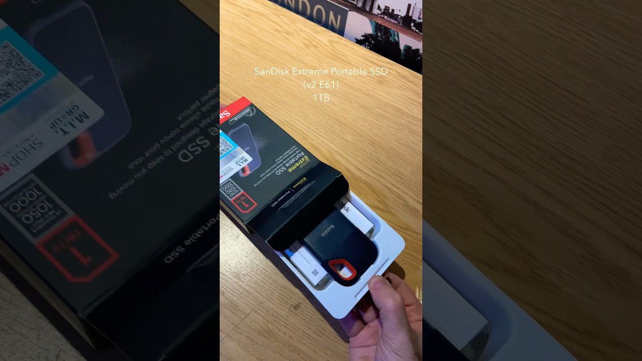 Unboxing & Speed Testing Sandisk Extreme Portable SSD 1TB (v2 E61)