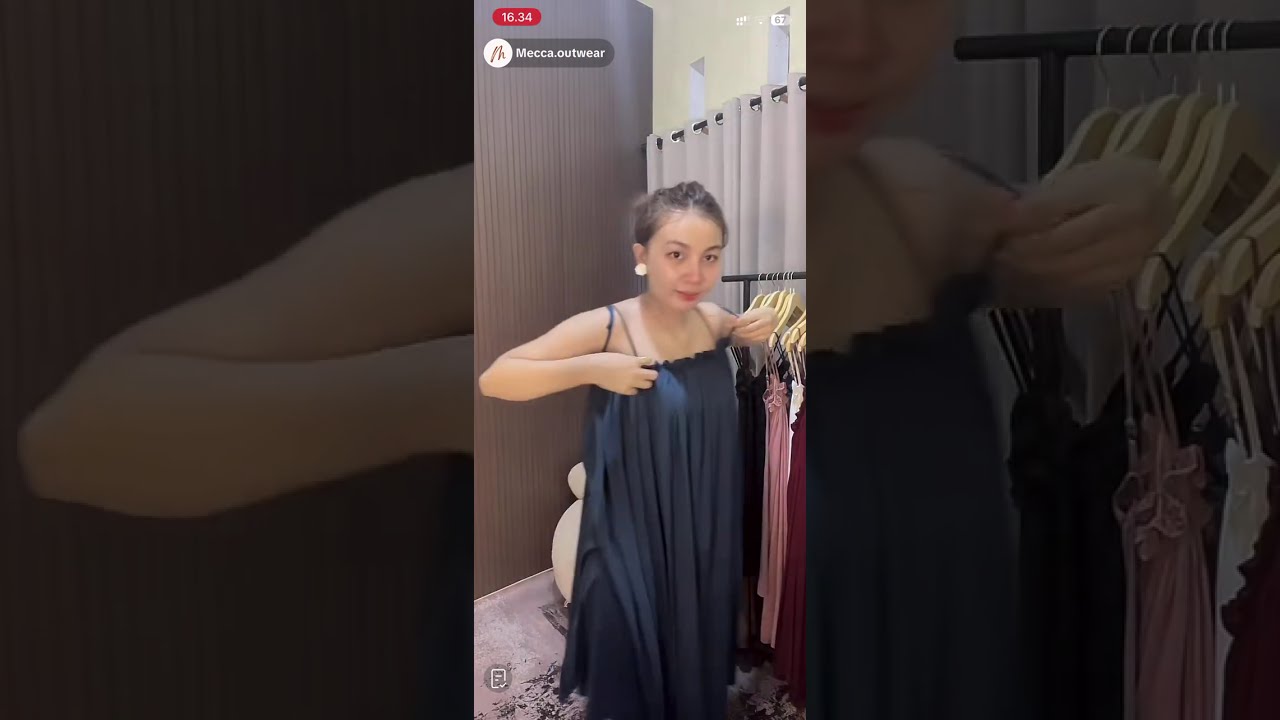 Live jualan ganti baji depan kamera