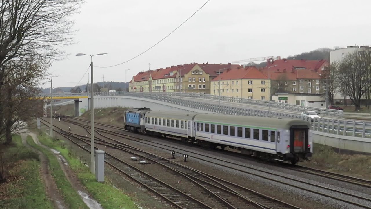 754 025-5 z TLK 58111 BORY TUCHOLSKIE wyjeżdża do Kostrzyna.