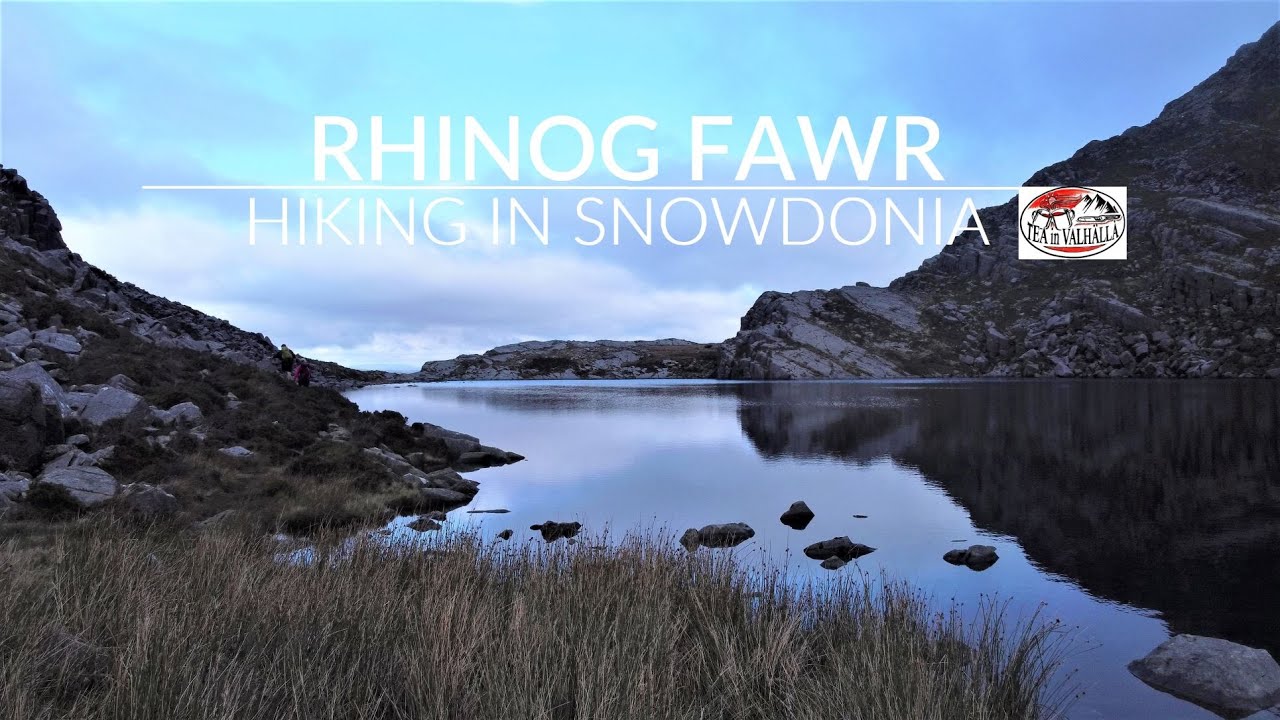 Rhinog Fawr Hike: Walking in Wild Snowdonia, Rhinogydd Range, North Wales #greenspaces