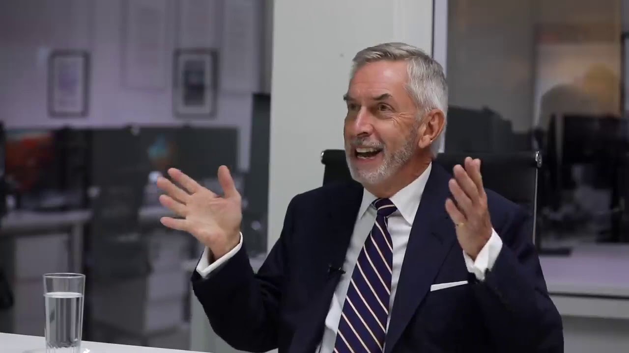Terry Smith on Oil & Gas Companies - Why He'll NEVER Own Them