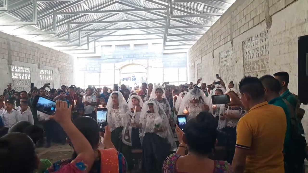 Laa'o Li Xkutan Li Cristo - Canto Católico en Q'eqchi