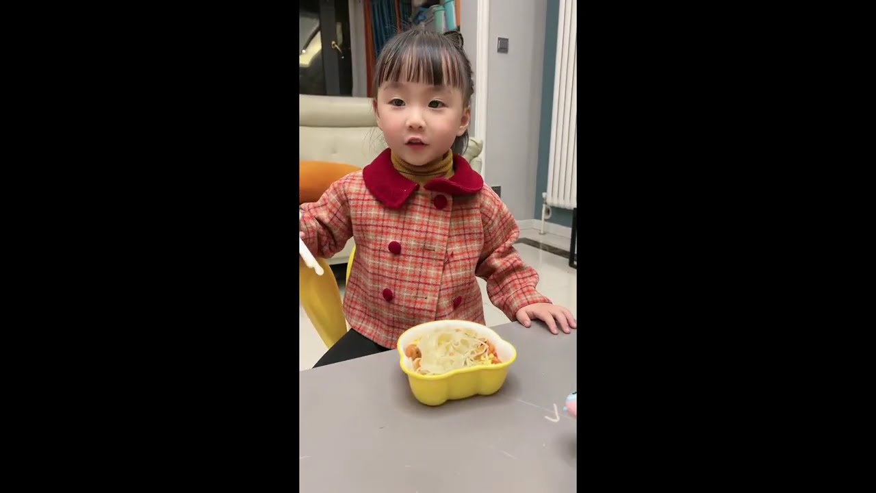 三个宝贝自己吃饭也太乖啦~ #lovelybaby #funny #家有萌娃 #cute #baby #爸爸帶娃記 #萌娃