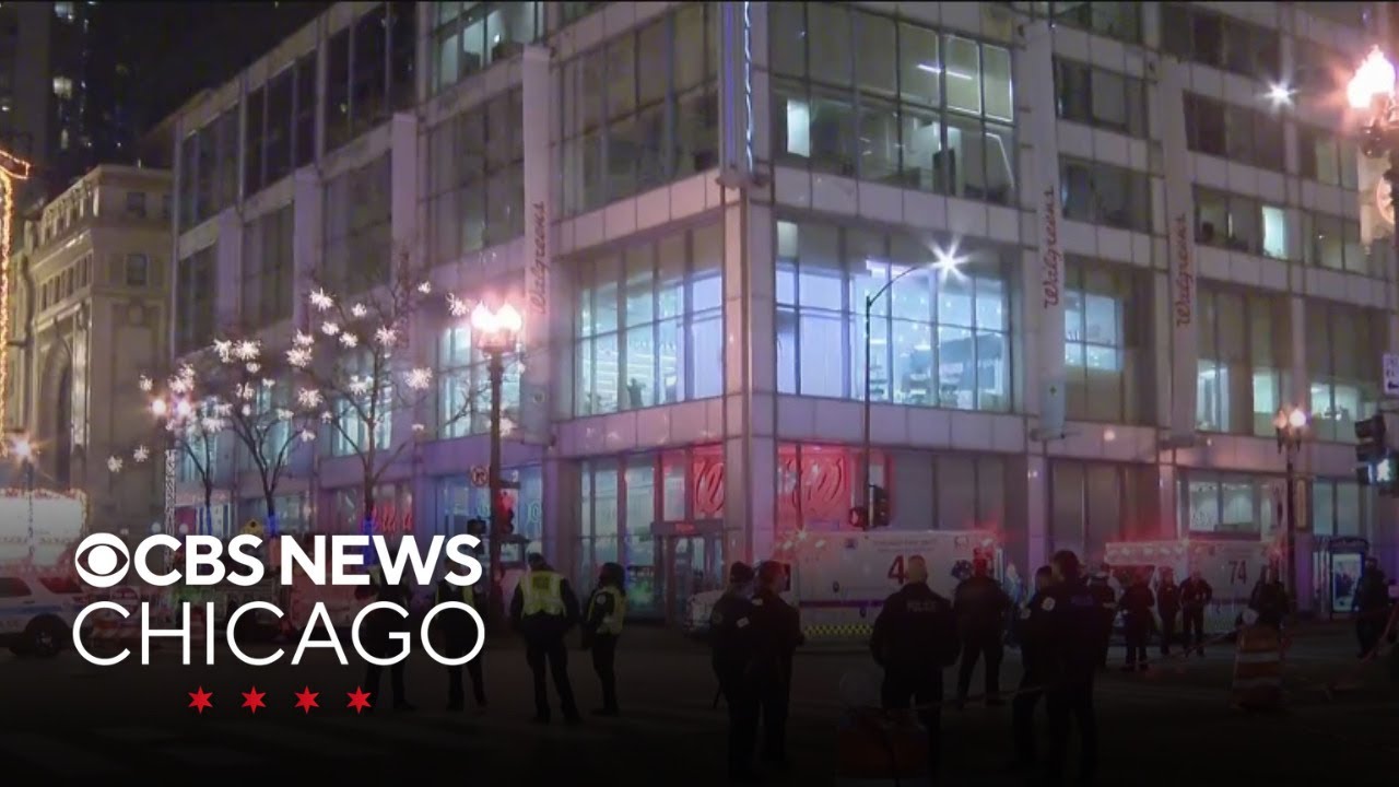 1 dead, 8 wounded after 2 shootings in the Loop, hours after Chicago's Christmas tree lighting