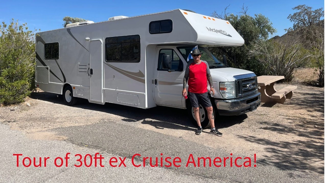 Walk through tour of 30ft Thor Majestic, ex Cruise America Large RV
