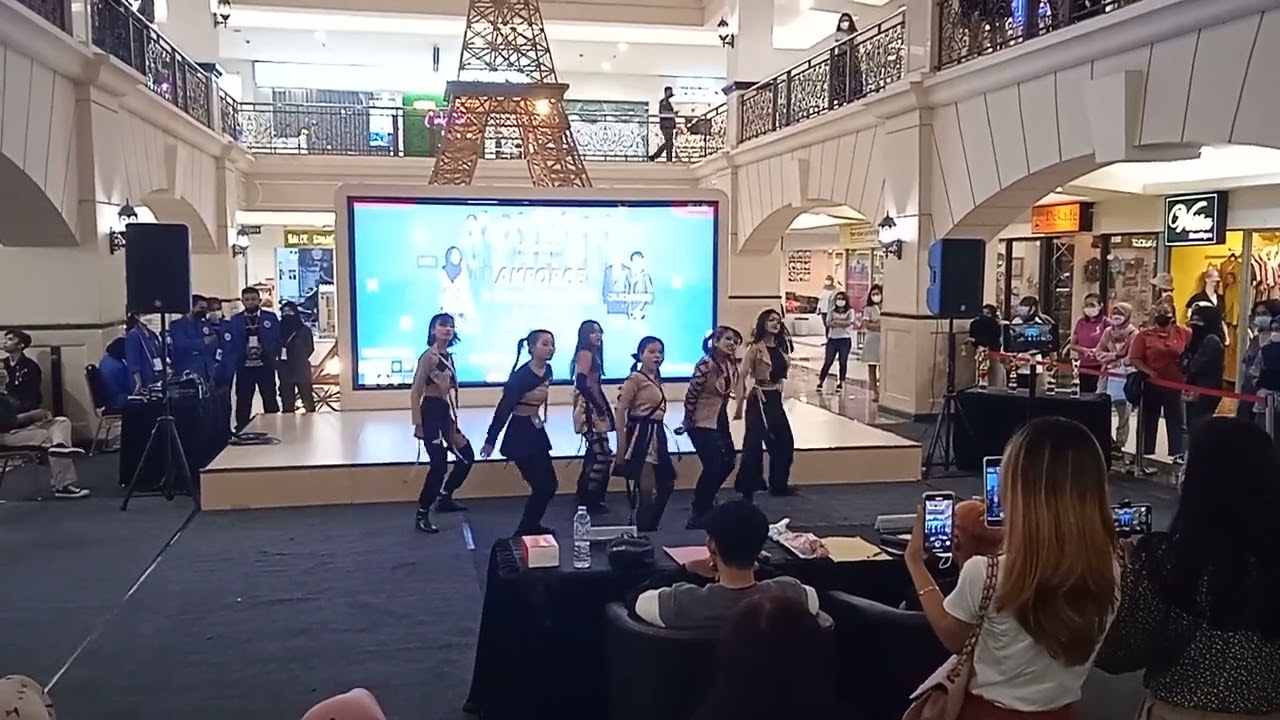 EVERGLOW (에버글로우) _ 'FIRST' DANCE COVER by DAZZLING DC