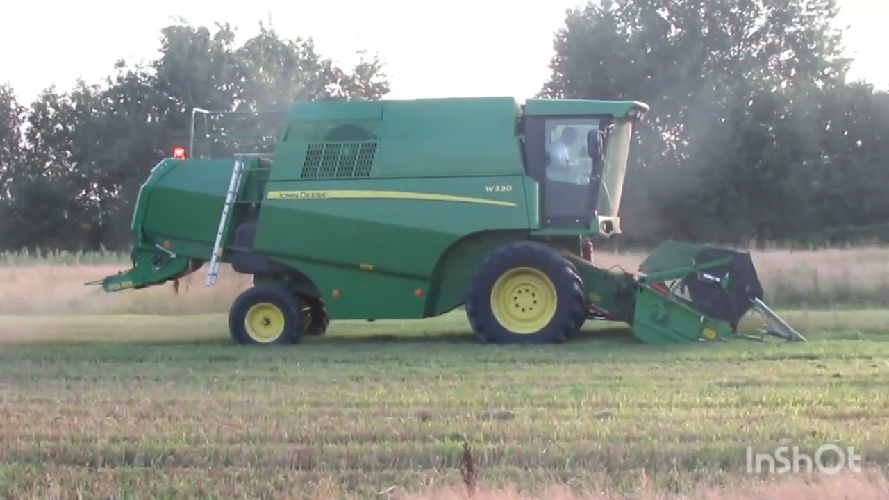 John Deere W330 kończy żniwne zmagania.