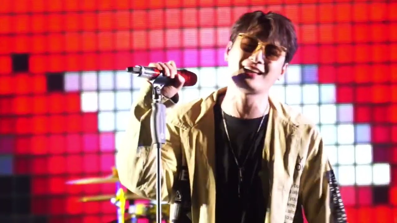 คริส พีรวัส บมท 2022