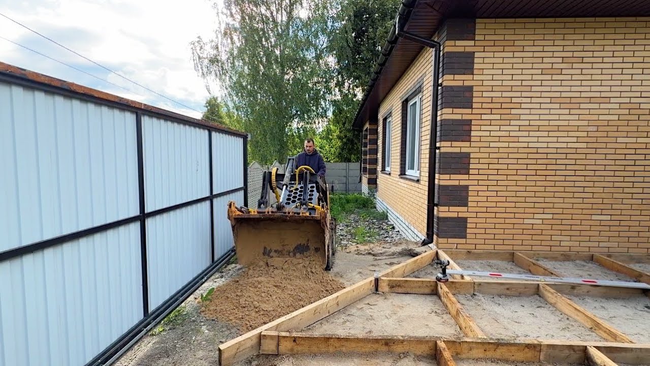 The formwork is ready. Had to return a gift. Building a house in the village with our own hands.