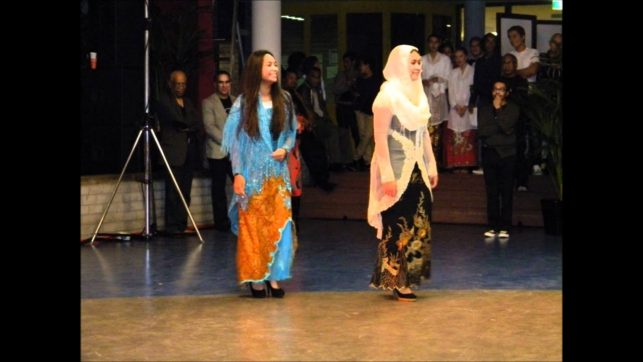 Uru Nia 60 jaar Molukkers in Ridderkerk.wmv