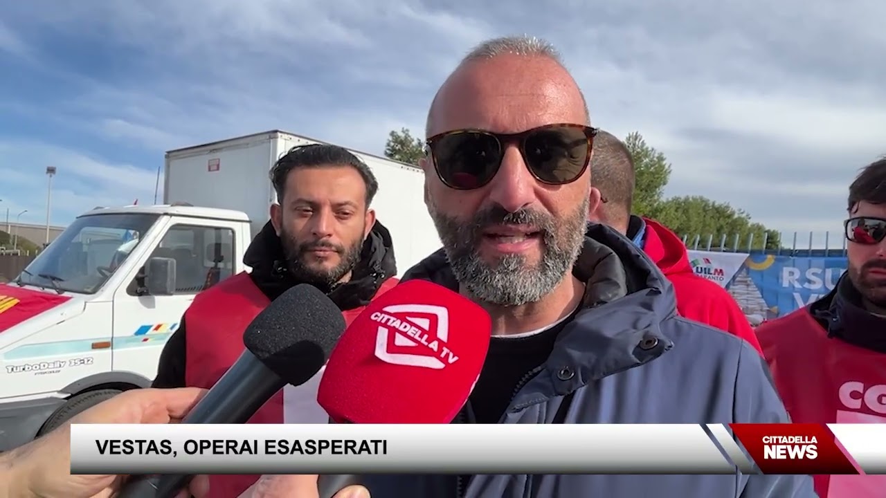 27/01/2026 - Servizi - Protesta Vestas Italia: operai sul tetto del magazzino