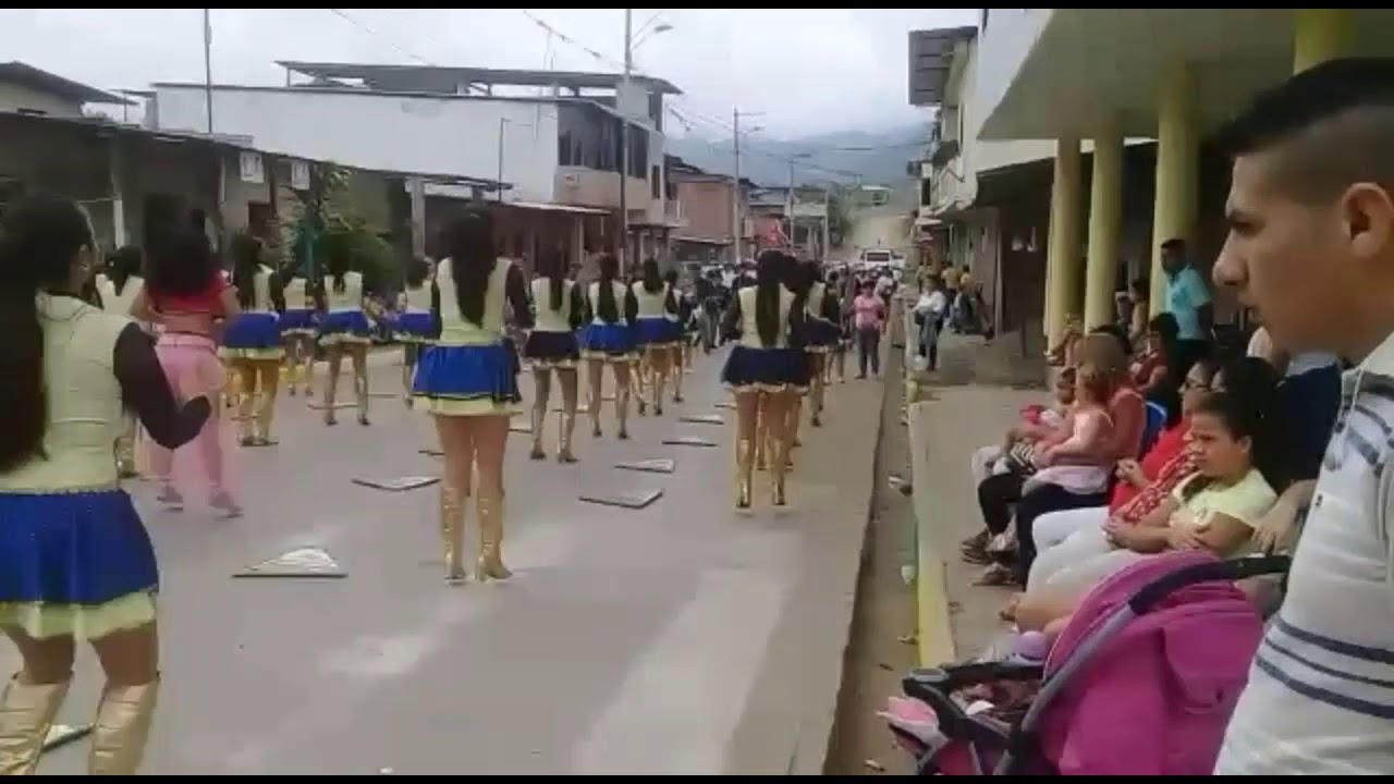 Unidad Educativa del Milenio Eugenio Espejo. Desfile cívico del cantón Flavio Alfaro
