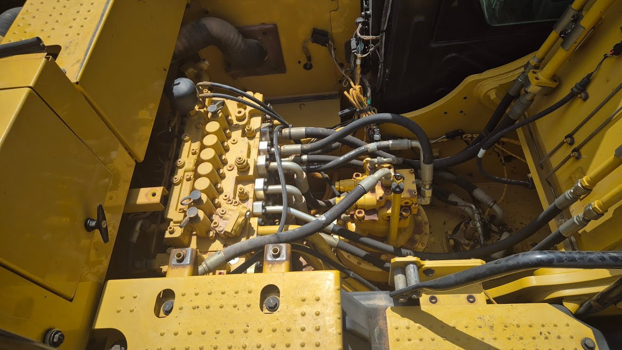 ESCAVADEIRA 320GC SENSOR DE DESLOCAMENTO (VELOCIDADE LENTA)