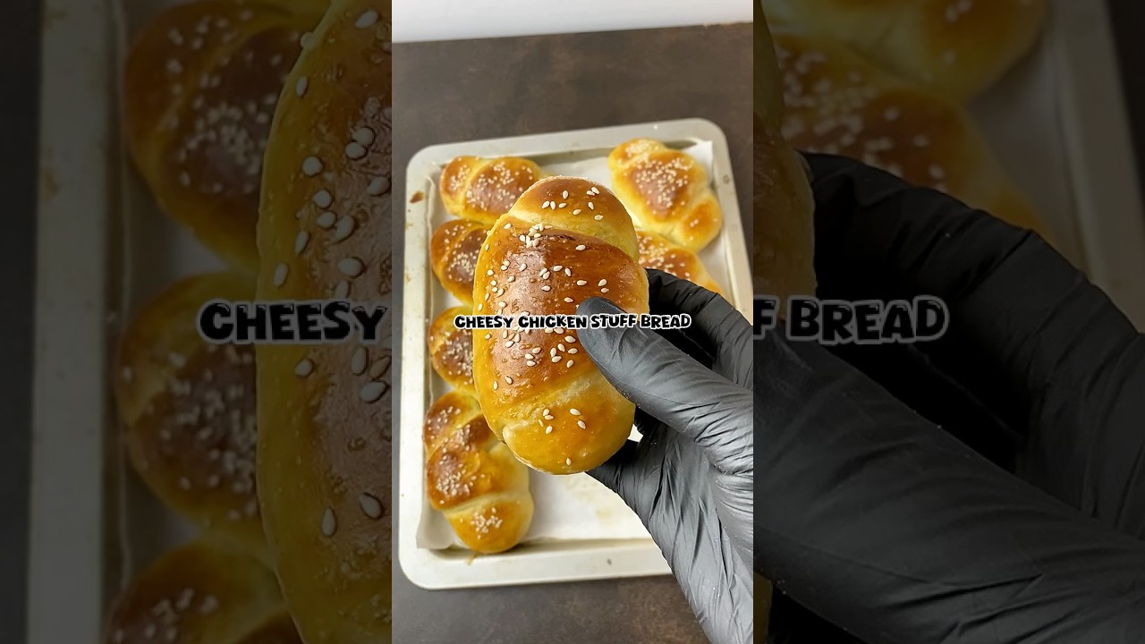 Cheesy Chicken Stuffed Bread #recipe #stuffedbread #cheesybread
