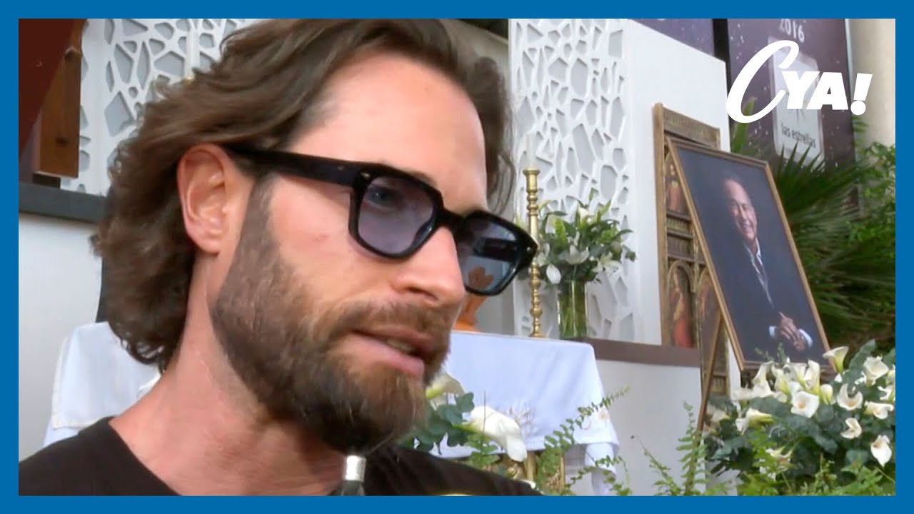 Celebridades y amigos le dan el último adiós a Nicandro Díaz | Cuéntamelo Ya!