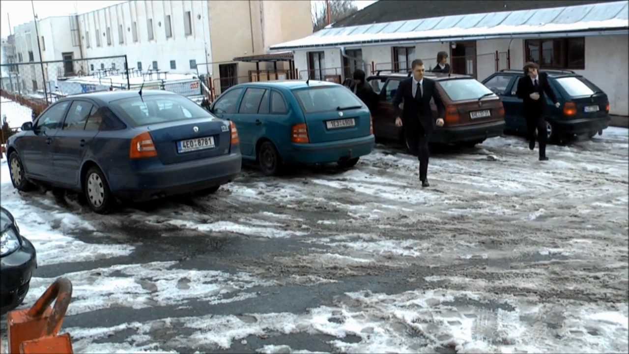 PLÁN ÚTĚKU: HAVAJ - MATURITNÍ VIDEO P4 2012 (SPŠ KUTNÁ HORA)