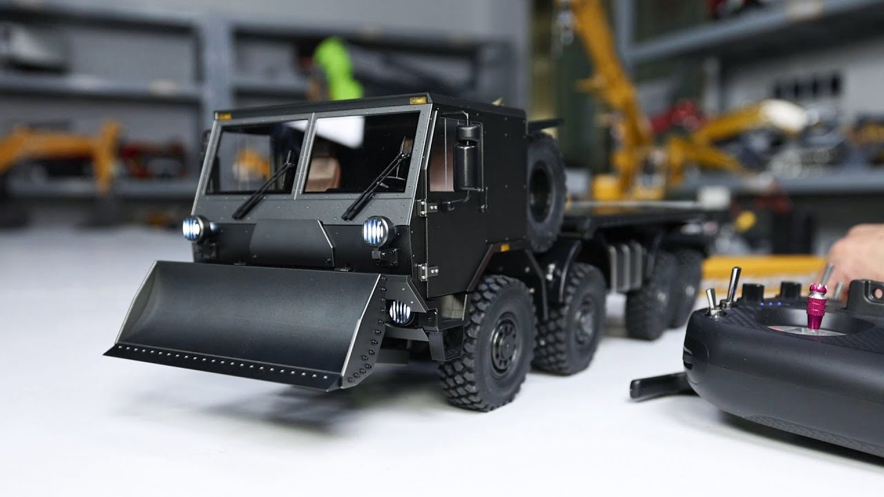 Overview of customized Capo 1/18 tatra truck with front screw drive blade, with air bag suspension