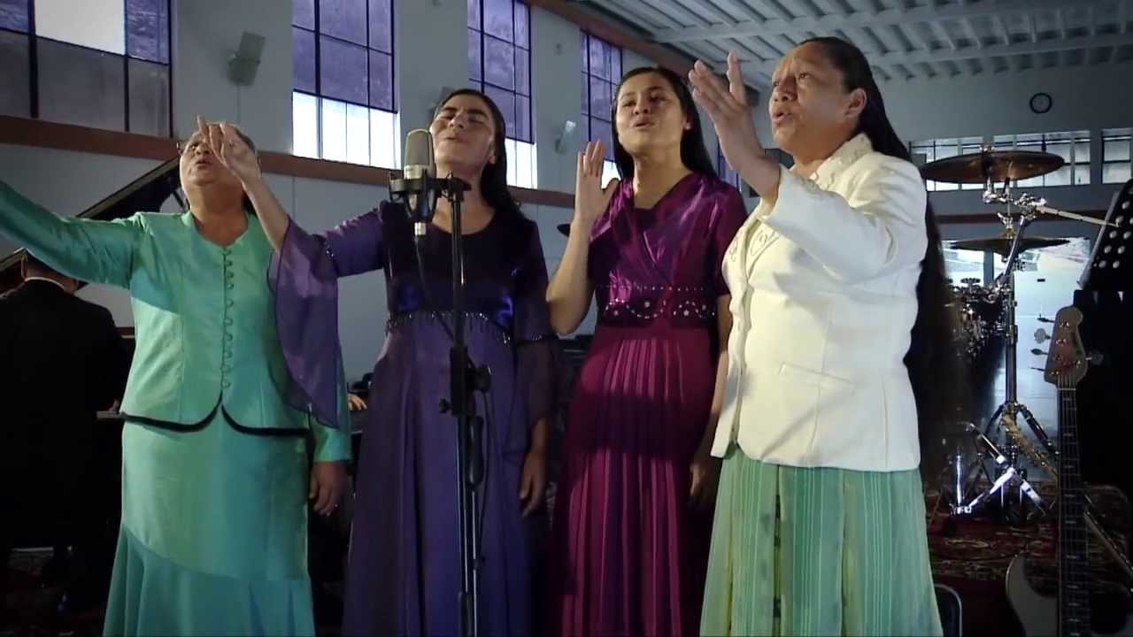 Pon tus ojos en Cristo - Himnos y Coros