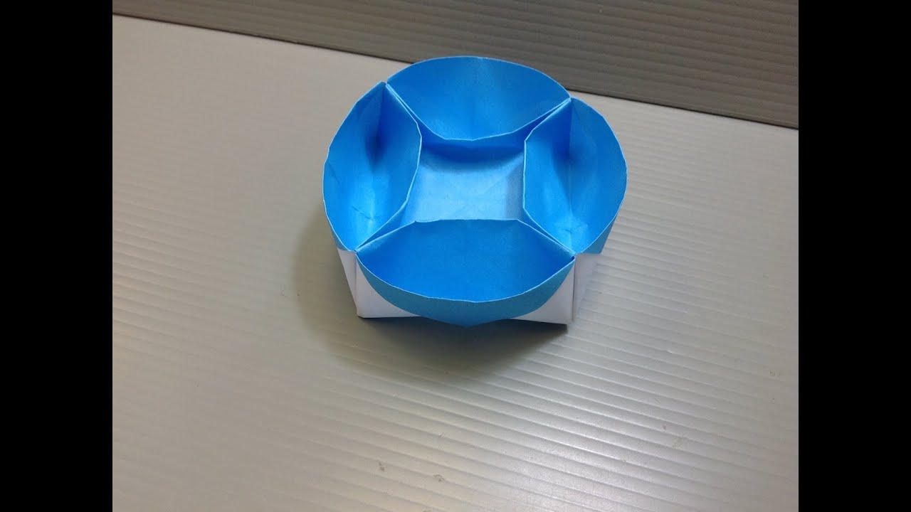 Daily Origami: 056 - Lazy Susan Compartment Tray