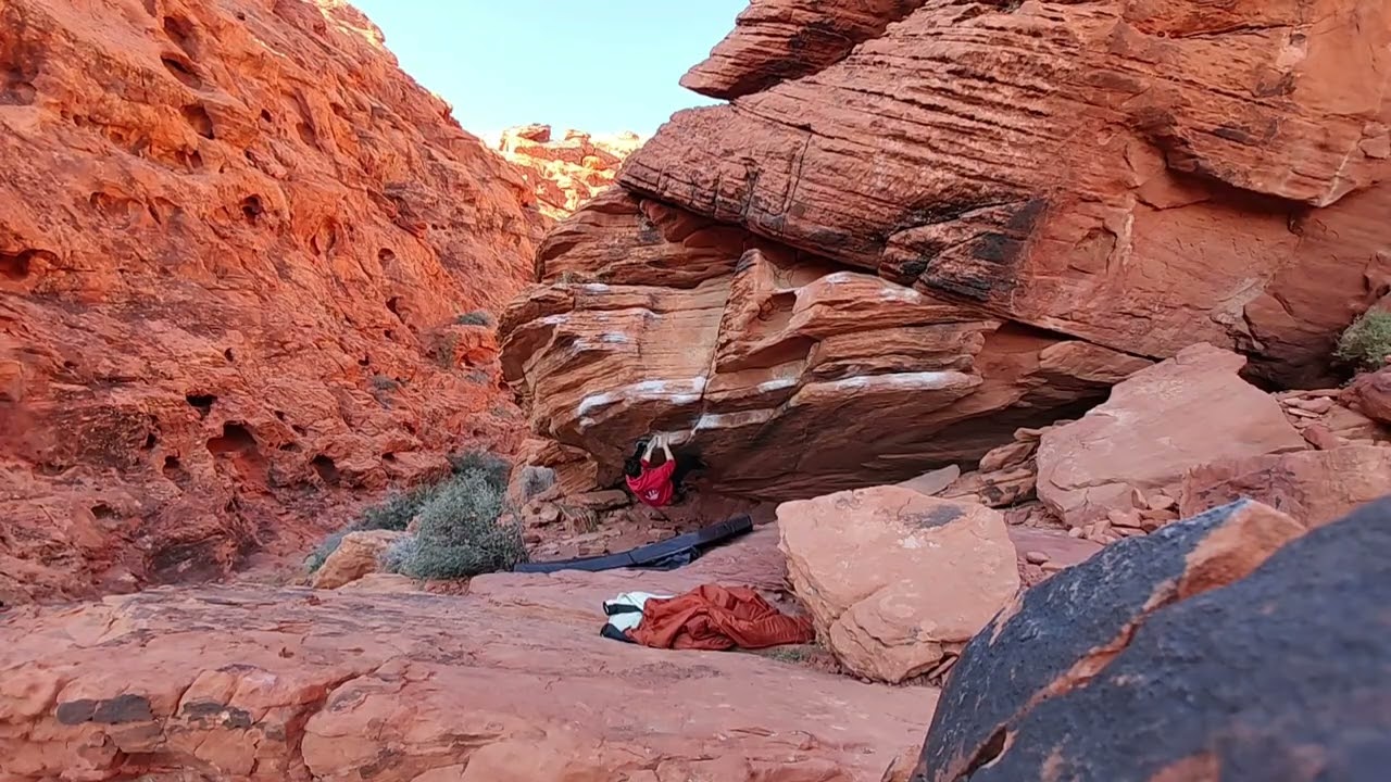 Red Rocks Bouldering - The Dirty Rail V5