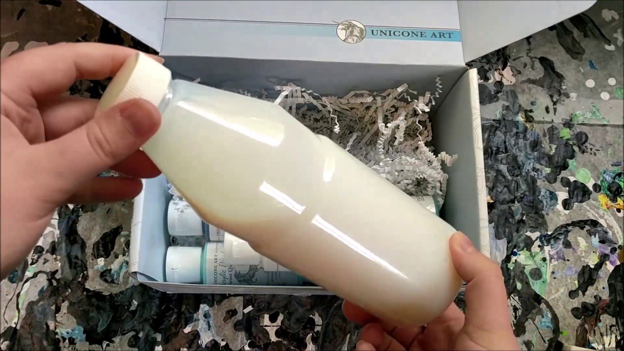 Unboxing Unicone Art Paint Pouring Kit - Blue and Purple Flip Cup With Silicone