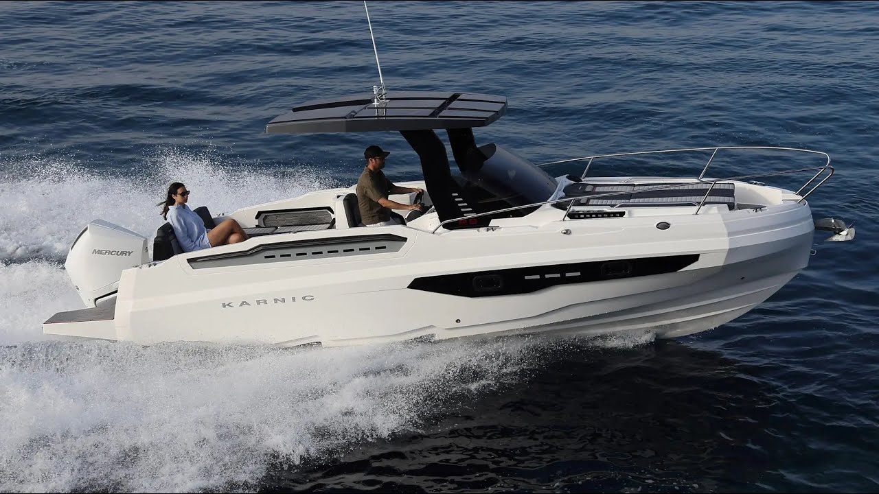 Nautica Guixols presenta la embarcación Karnic R8-S en detalle
