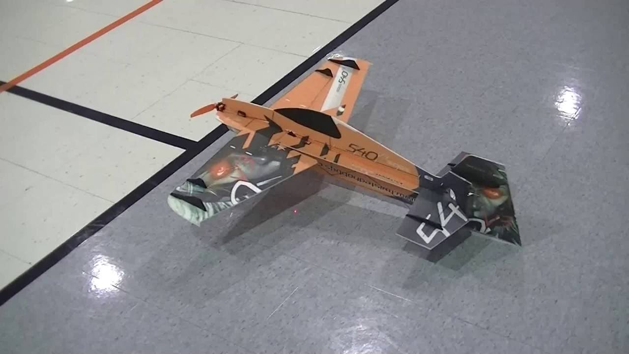 Indoor Flying the EDGE 540 V3 