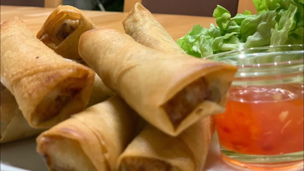 Frühlingsrolle mit Hähnchen-Gemüse Füllung