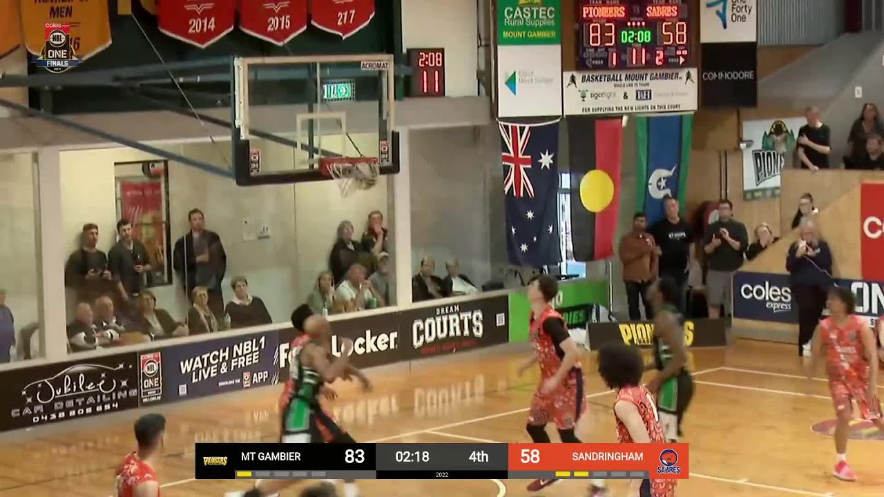 Clevon Brown Posts 17 points & 10 rebounds vs. Sandringham Sabres