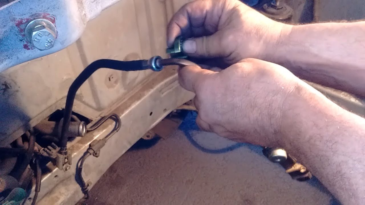How to Disconnect the Fuel Rail - Toyota MR2 Spyder Celica Corolla Matrix