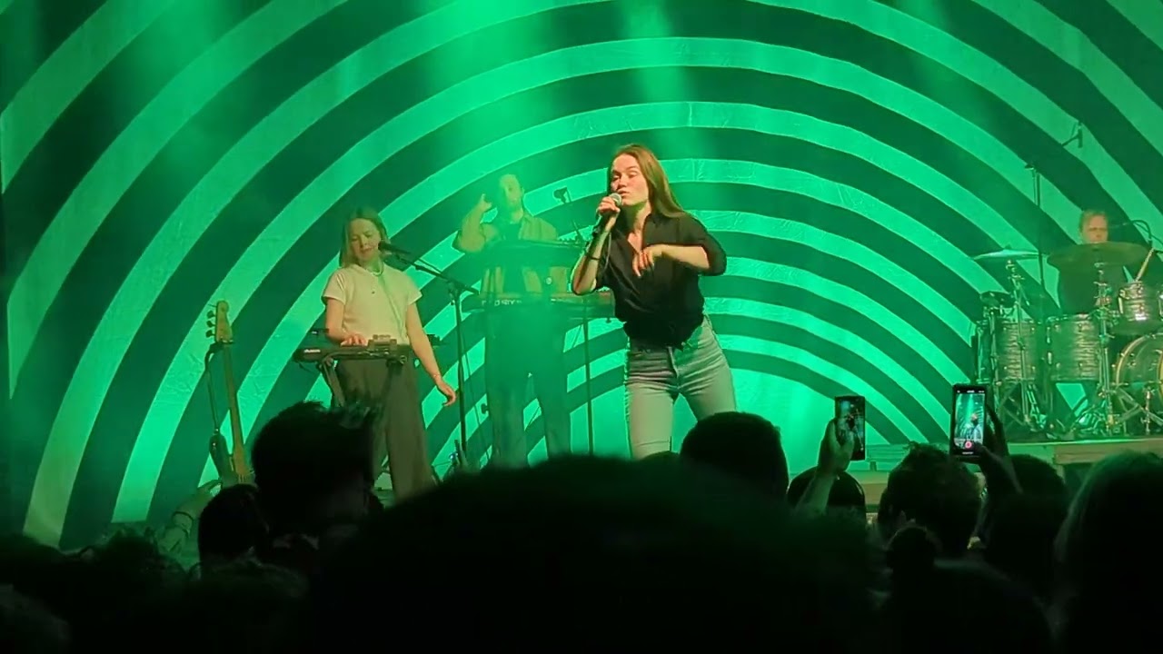 Sigrid (live) - High Five @ Brooklyn Steel NYC