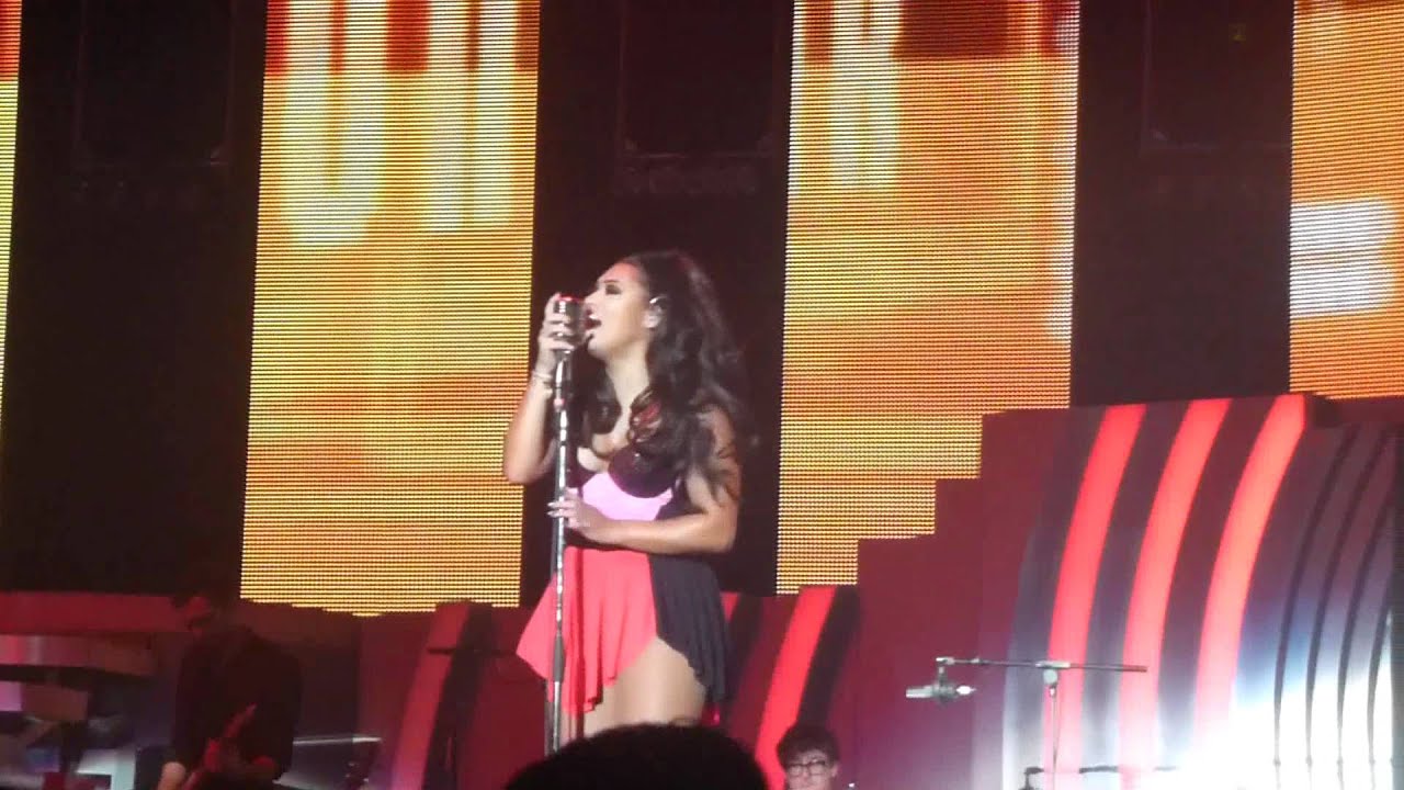 The Saturdays; Forever Is Over. Manchester - 9th December 2011. HD.
